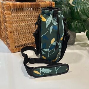 Evergreen Leaf Print Water Neoprene Water Bottle Crossbody Bag